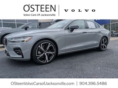 2024 Volvo S60 B5 Plus Dark Sedan
