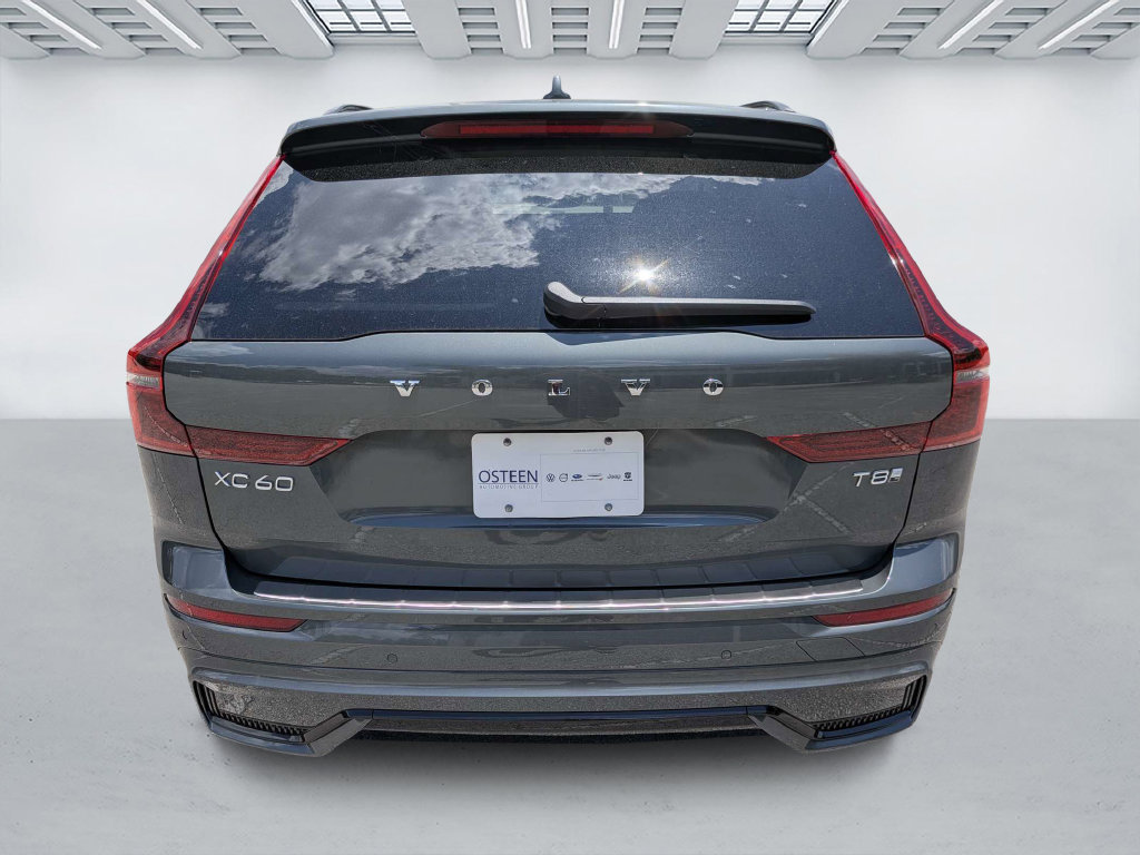 New 2026 Volvo XC60 plug-in hybrid T8 Ultra SUV