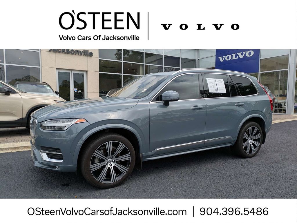 2022 Volvo XC90 Inscription