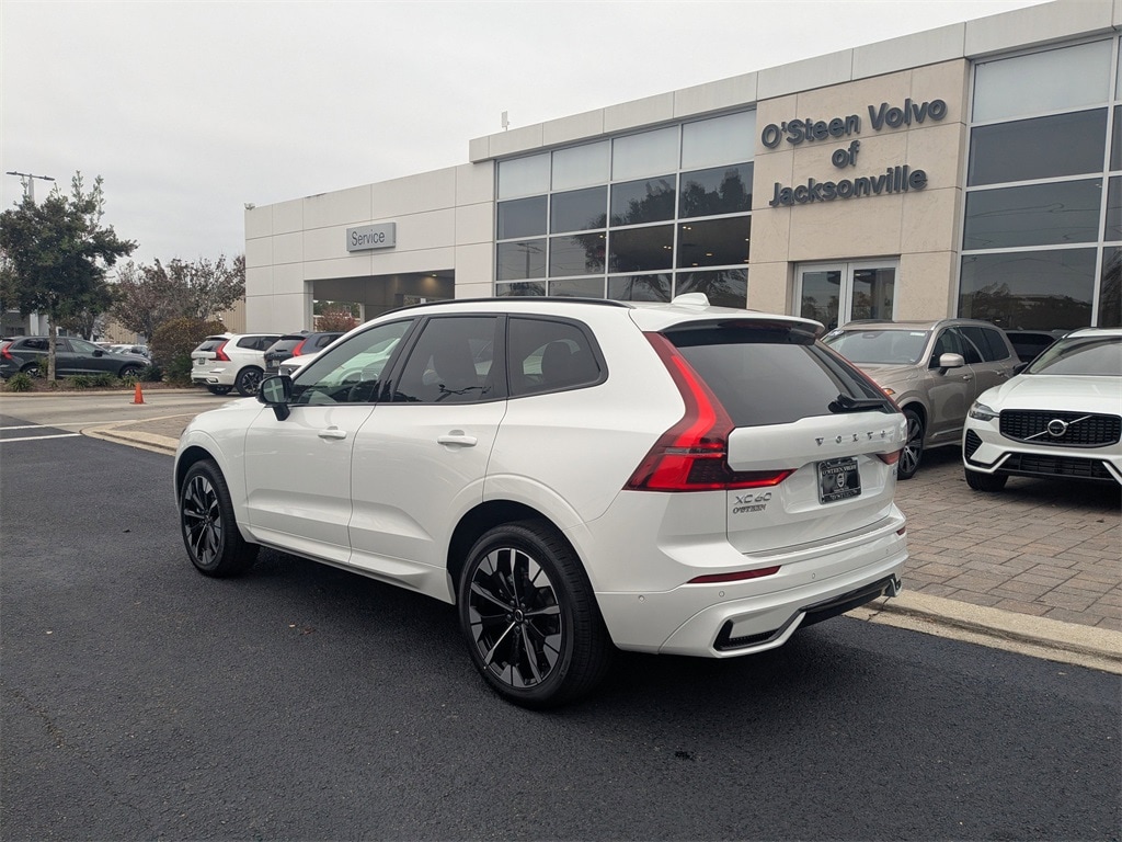 New 2026 Volvo XC60 B5 Plus SUV