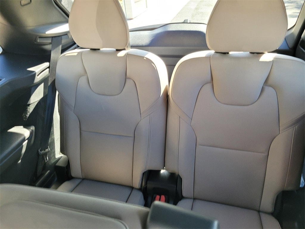 New 2026 Volvo XC90 B6 Core SUV