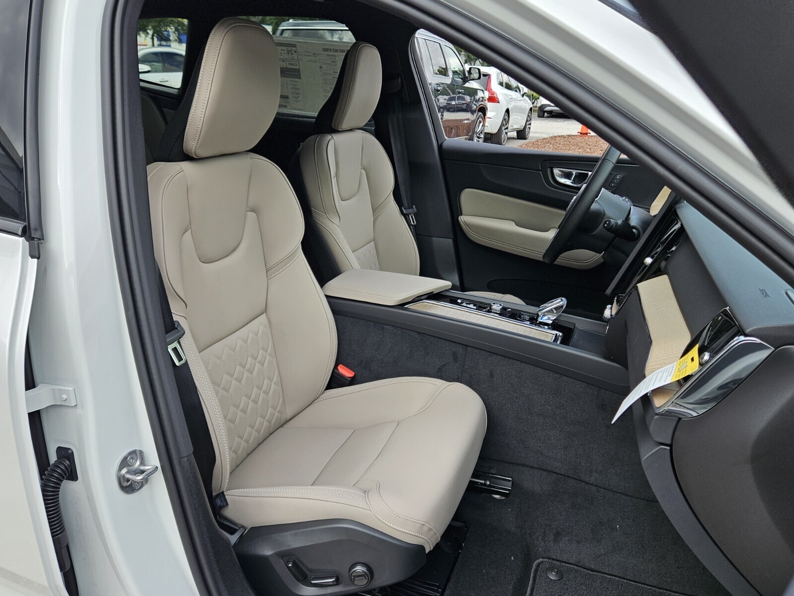 2026 Volvo XC60 Core - Photo 19