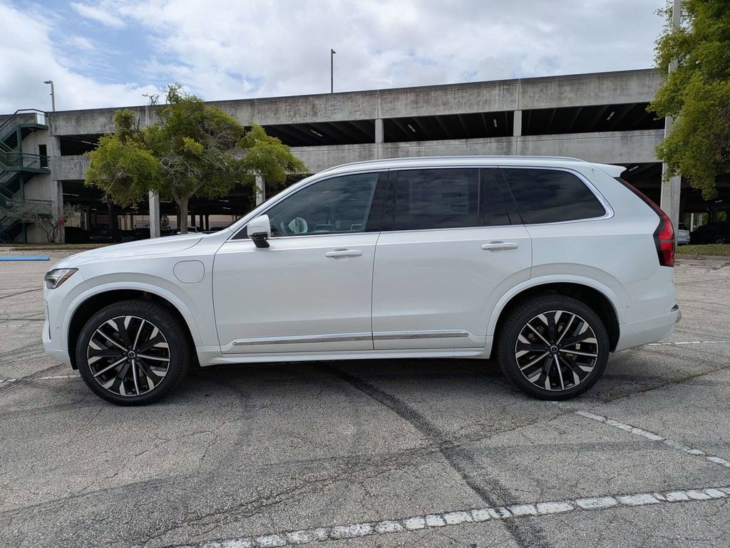 New 2026 Volvo XC90 plug-in hybrid T8 Plus 7-Seater SUV