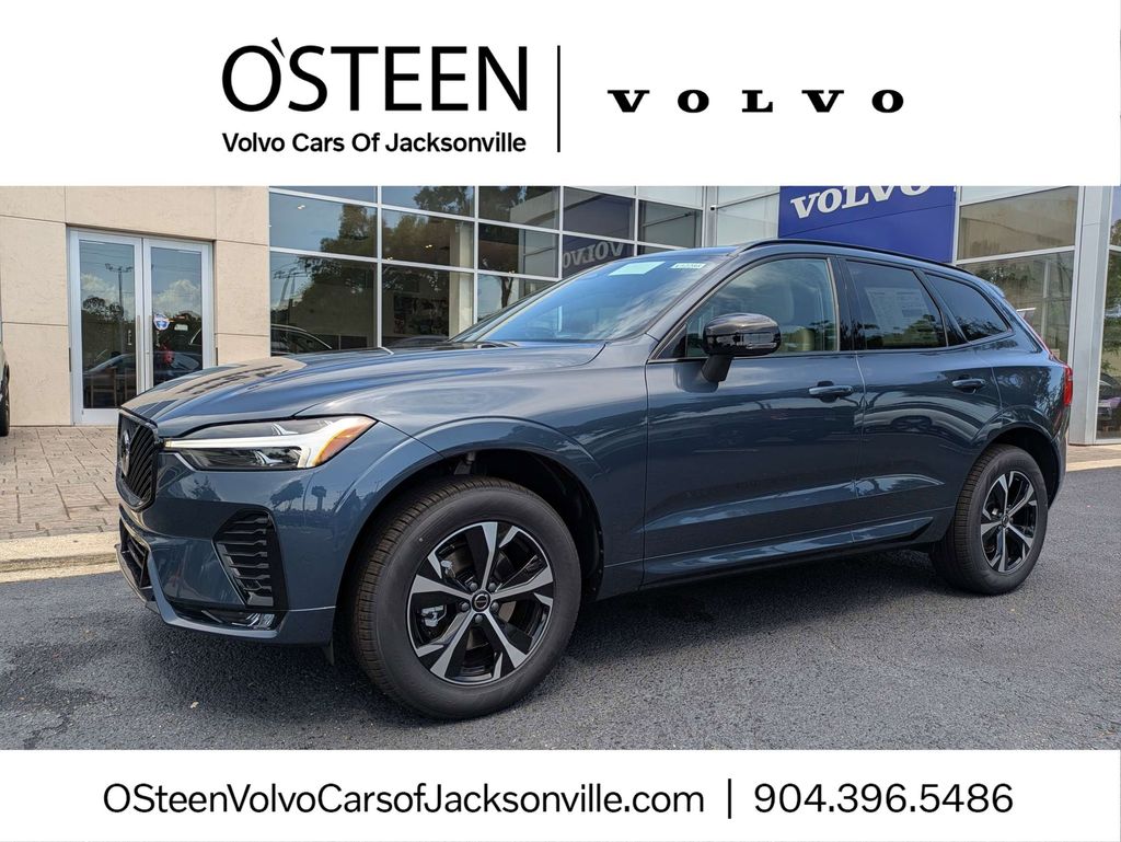 2026 Volvo XC60 B5 Core Dark AWD's photo