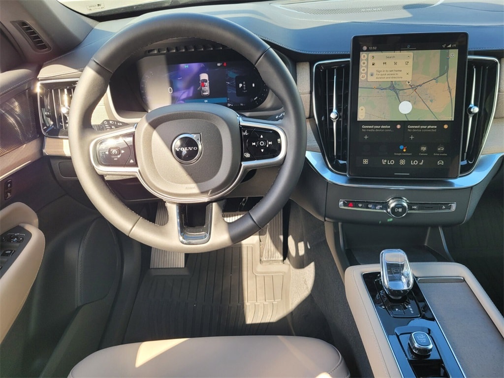 2026 Volvo XC90 Plus