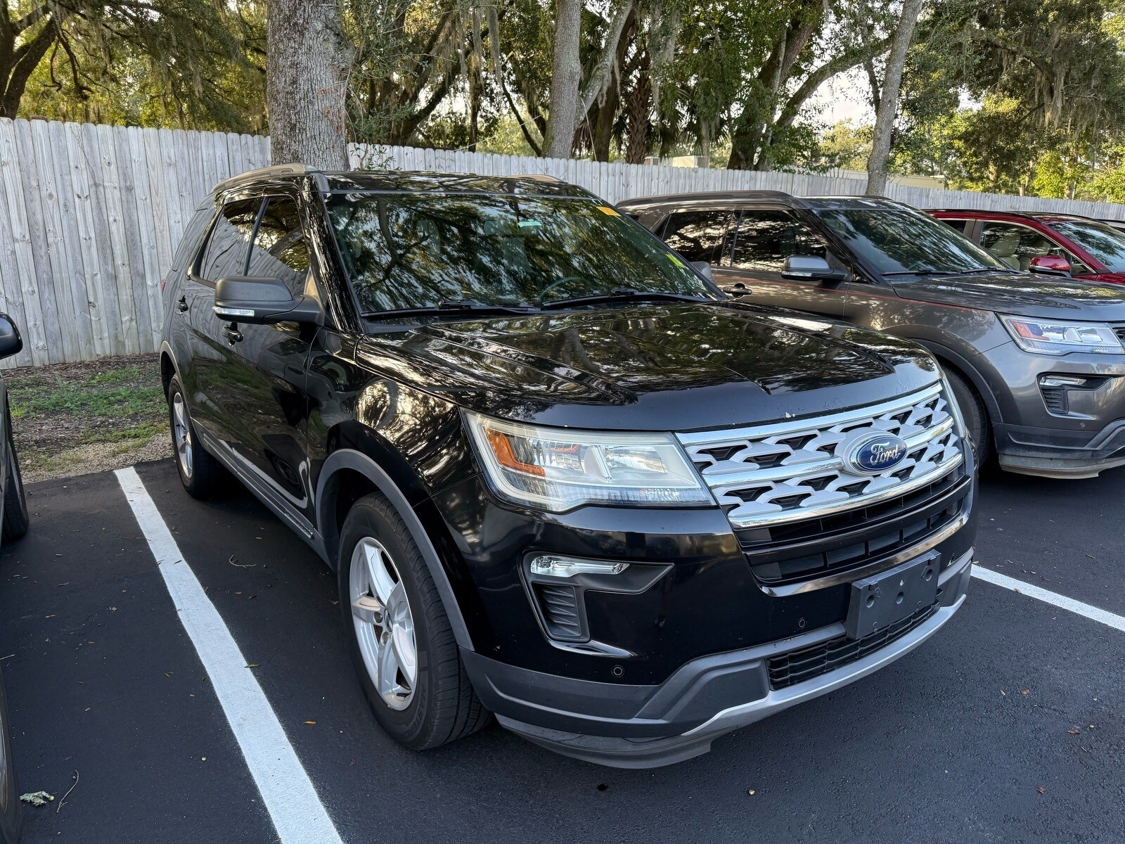 2019 Ford Explorer XLT photo 3