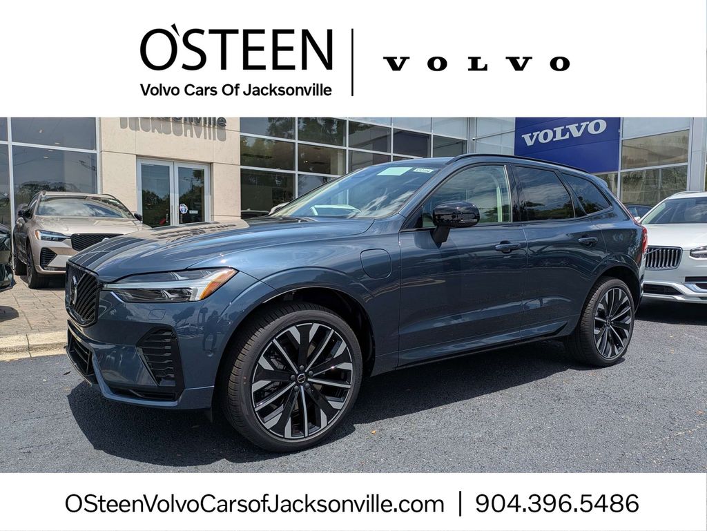 2026 Volvo XC60 T8 Ultra Dark AWD's photo