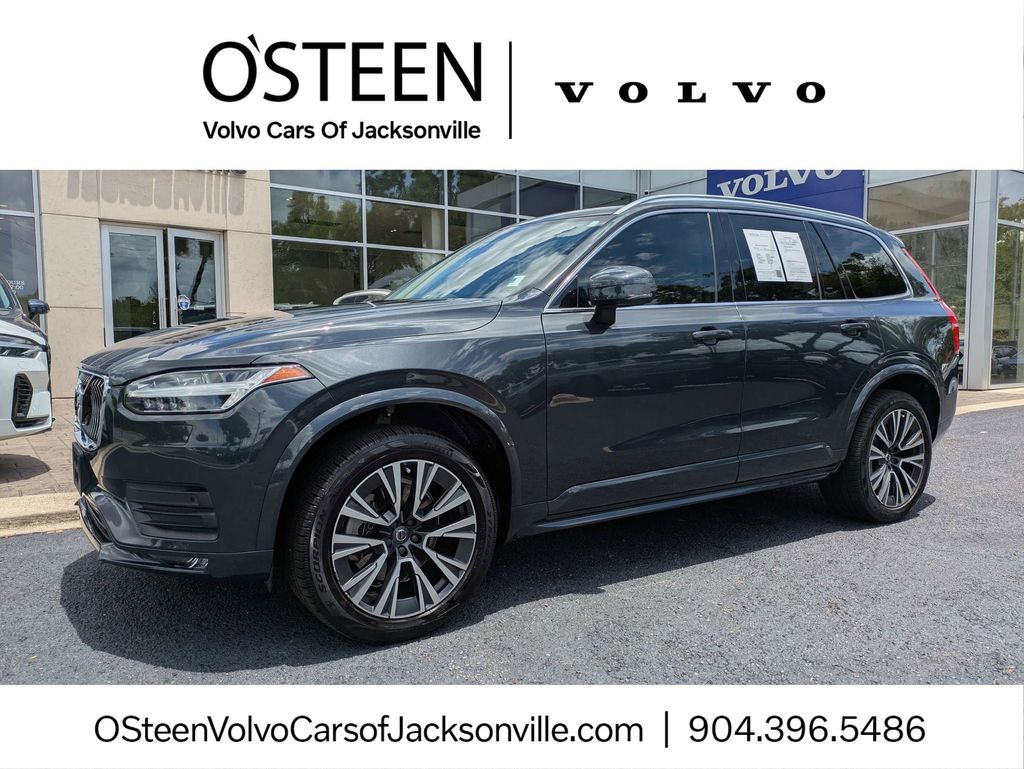2021 Volvo XC90 T5 Momentum FWD's photo