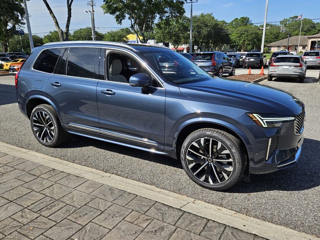 2026 Volvo XC90 Ultra - Photo 17