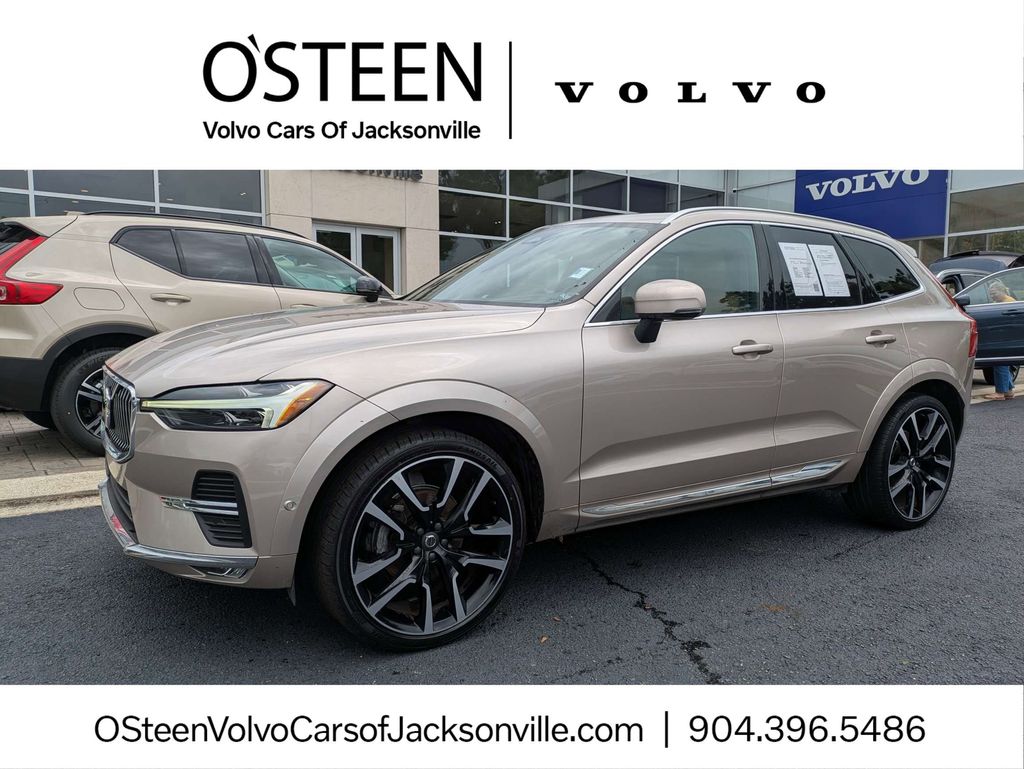 2023 Volvo XC60 B5 Ultimate Bright Theme AWD's photo