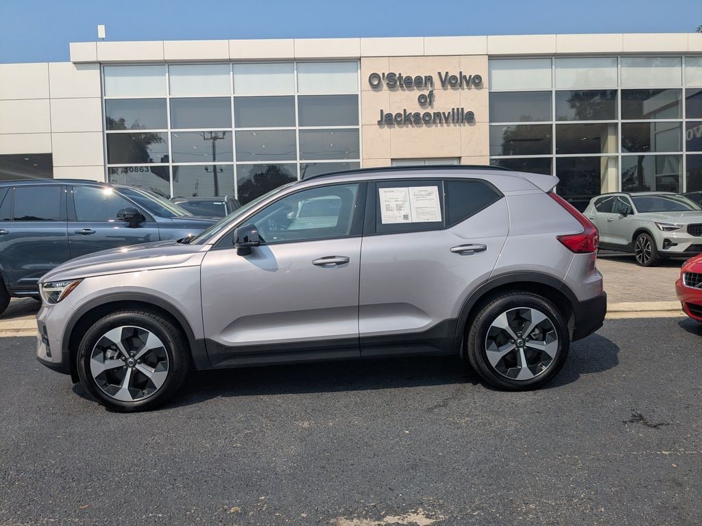 Certified 2026 Volvo XC40 B5 Plus SUV