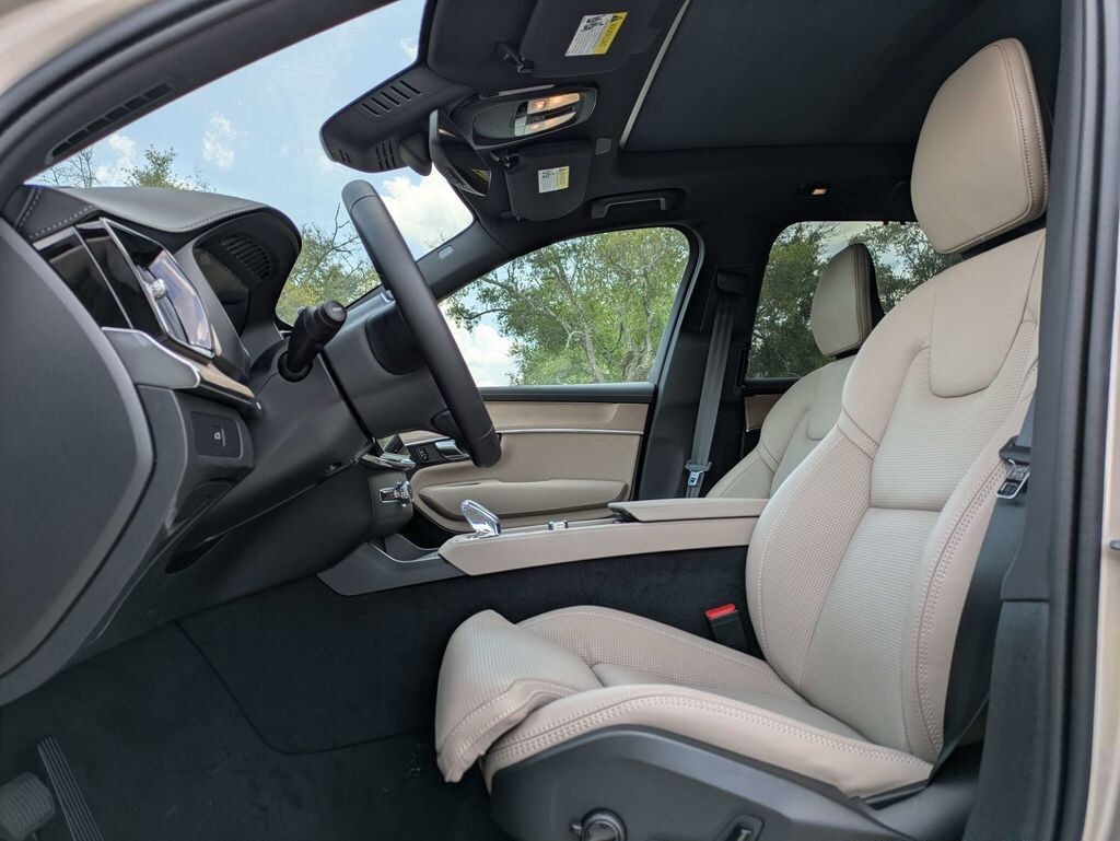 New 2026 Volvo XC90 B6 Ultra Dark Theme 7-Seater SUV