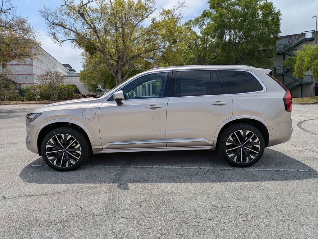 New 2026 Volvo XC90 plug-in hybrid T8 Plus 7-Seater SUV