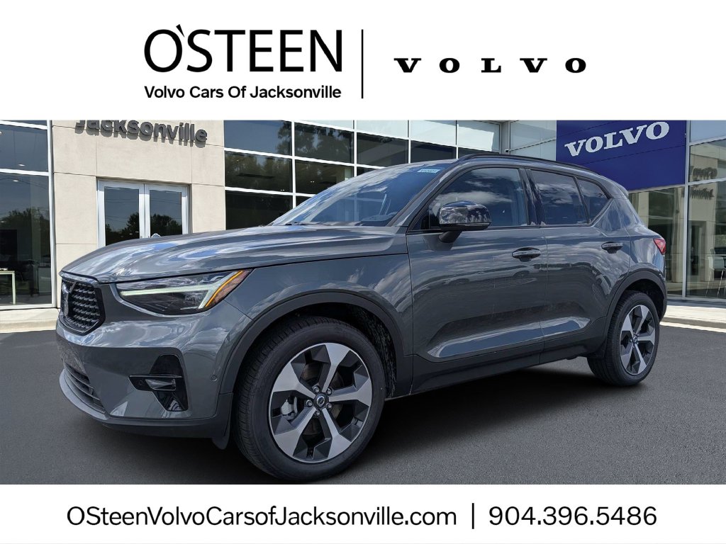 New 2026 Volvo XC40 B5 Plus SUV