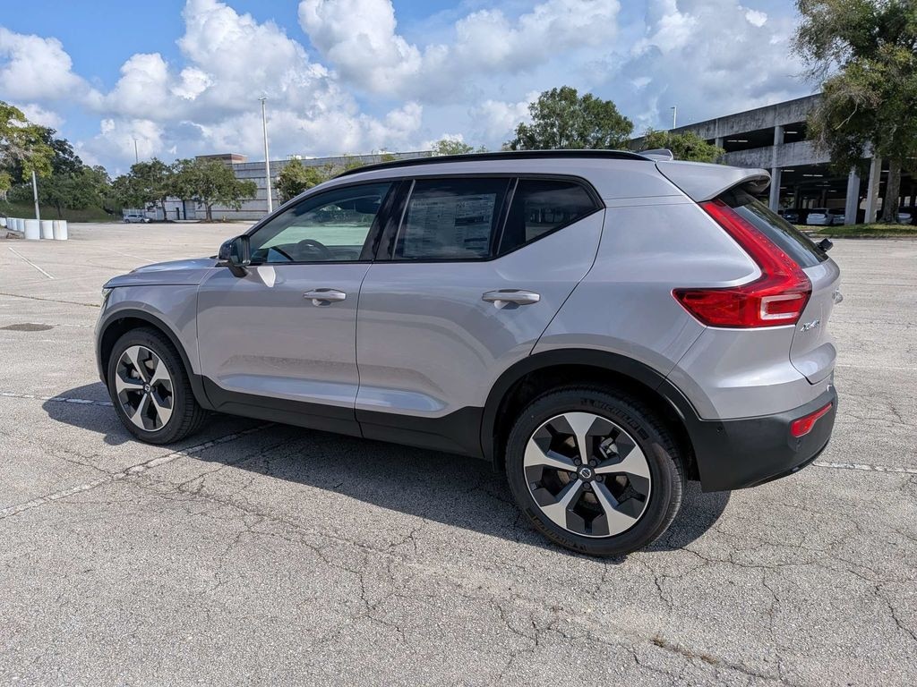 New 2026 Volvo XC40 B5 Plus SUV