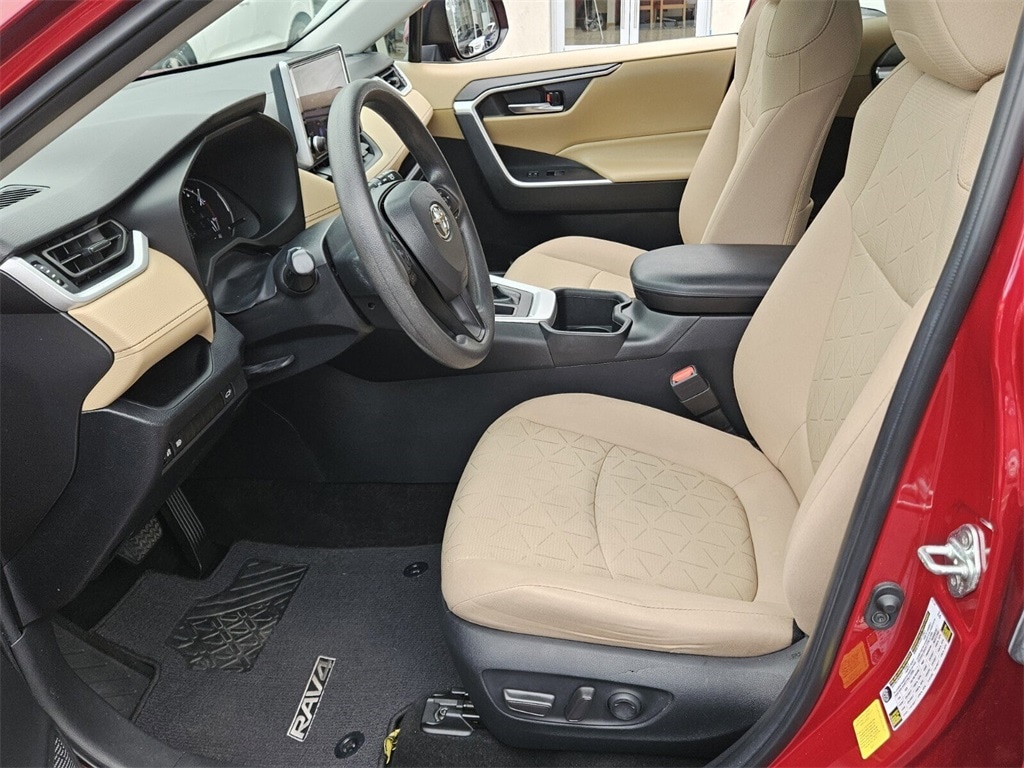 Used 2023 Toyota RAV4 XLE SUV