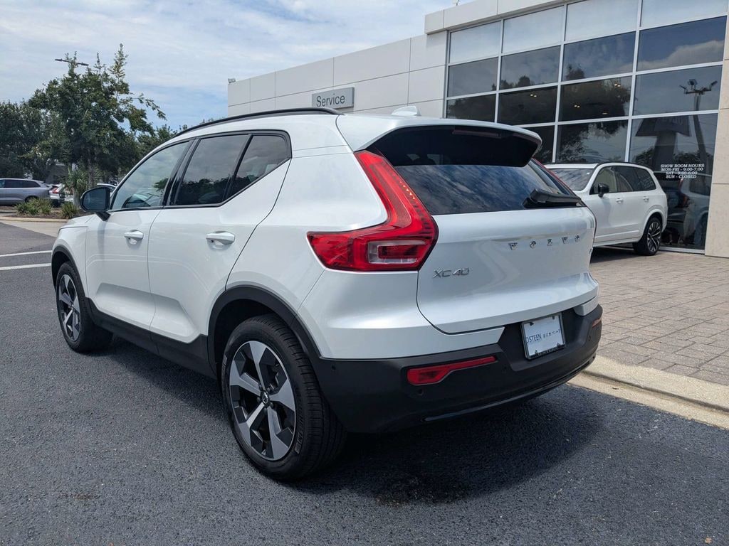 Certified 2026 Volvo XC40 B4 Plus SUV