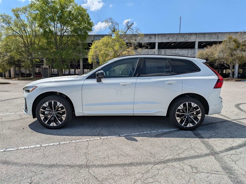 New 2026 Volvo XC60 B5 Plus SUV