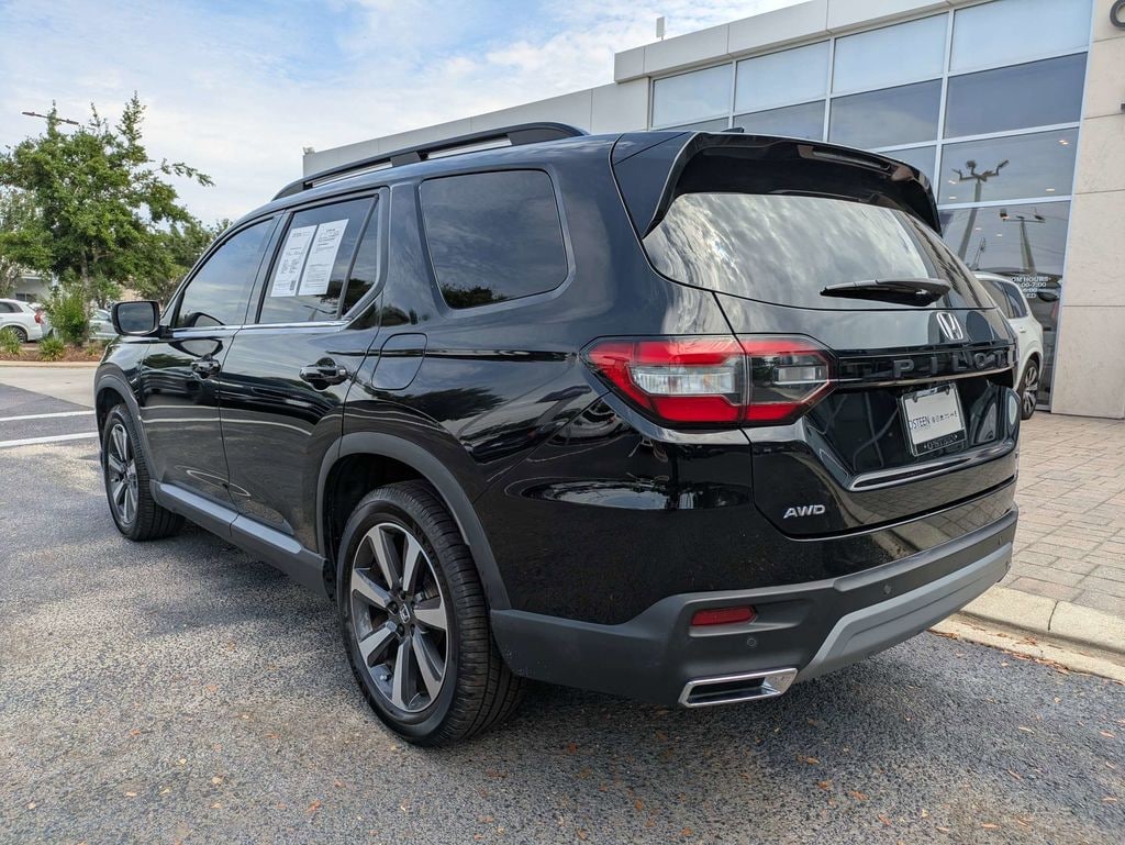 Used 2023 Honda Pilot Touring SUV