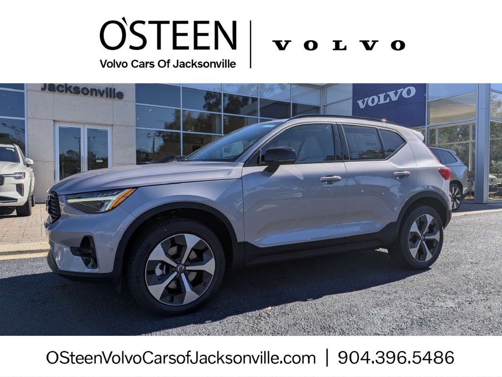 2026 Volvo XC40 B4 Plus FWD SUV