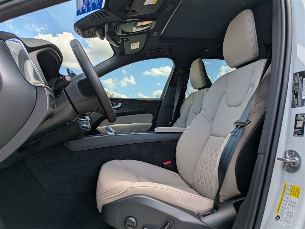 New 2026 Volvo XC60 B5 Plus SUV