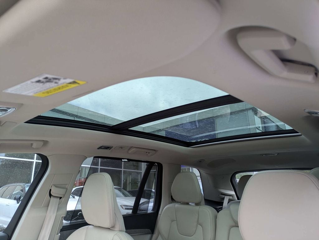 2022 Volvo XC90 Inscription - Photo 28