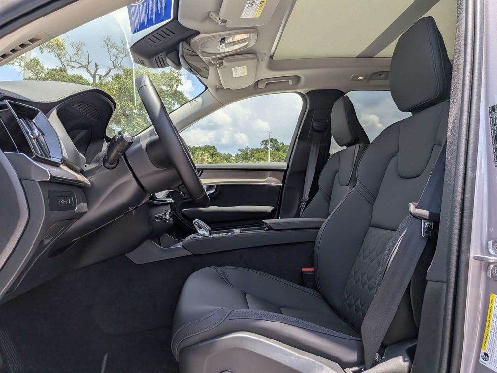 New 2026 Volvo XC90 plug-in hybrid T8 Plus 7-Seater SUV