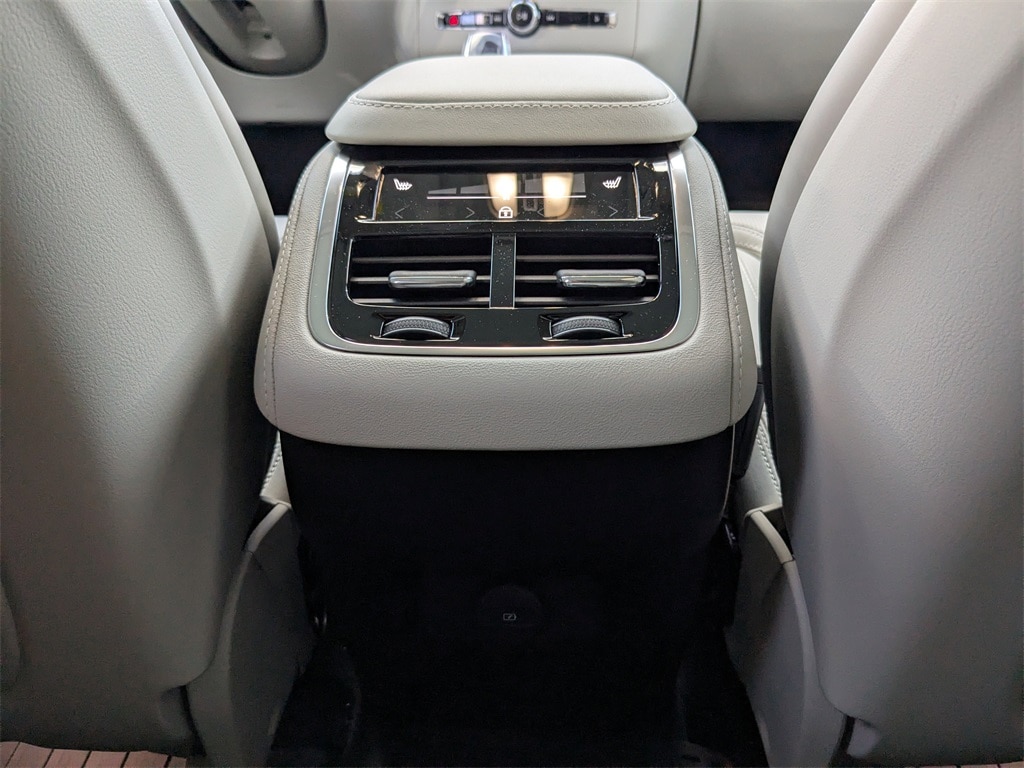 Certified 2026 Volvo XC90 B6 Ultra Dark Theme 7-Seater SUV