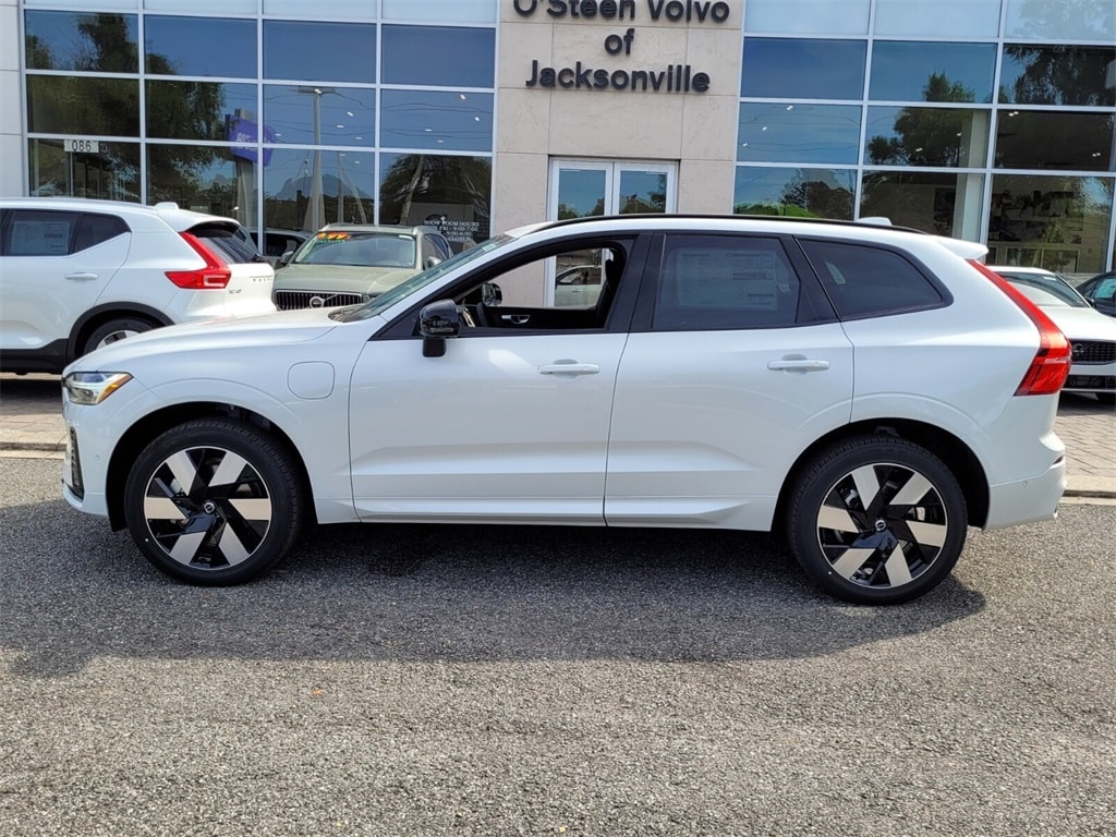 Used 2024 Volvo XC60 plug-in hybrid T8 Plus Dark SUV