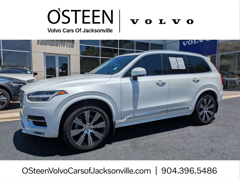2022 Volvo XC90 T6 Inscription AWD's photo
