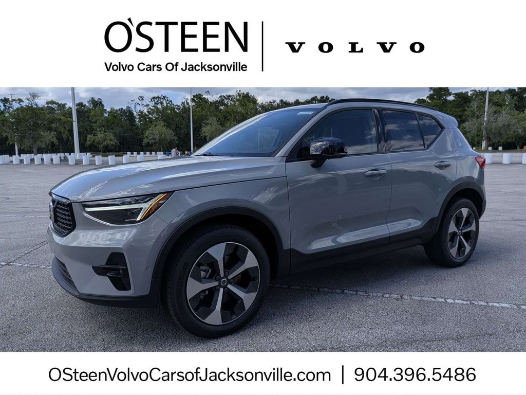 New 2026 Volvo XC40 B5 Plus SUV
