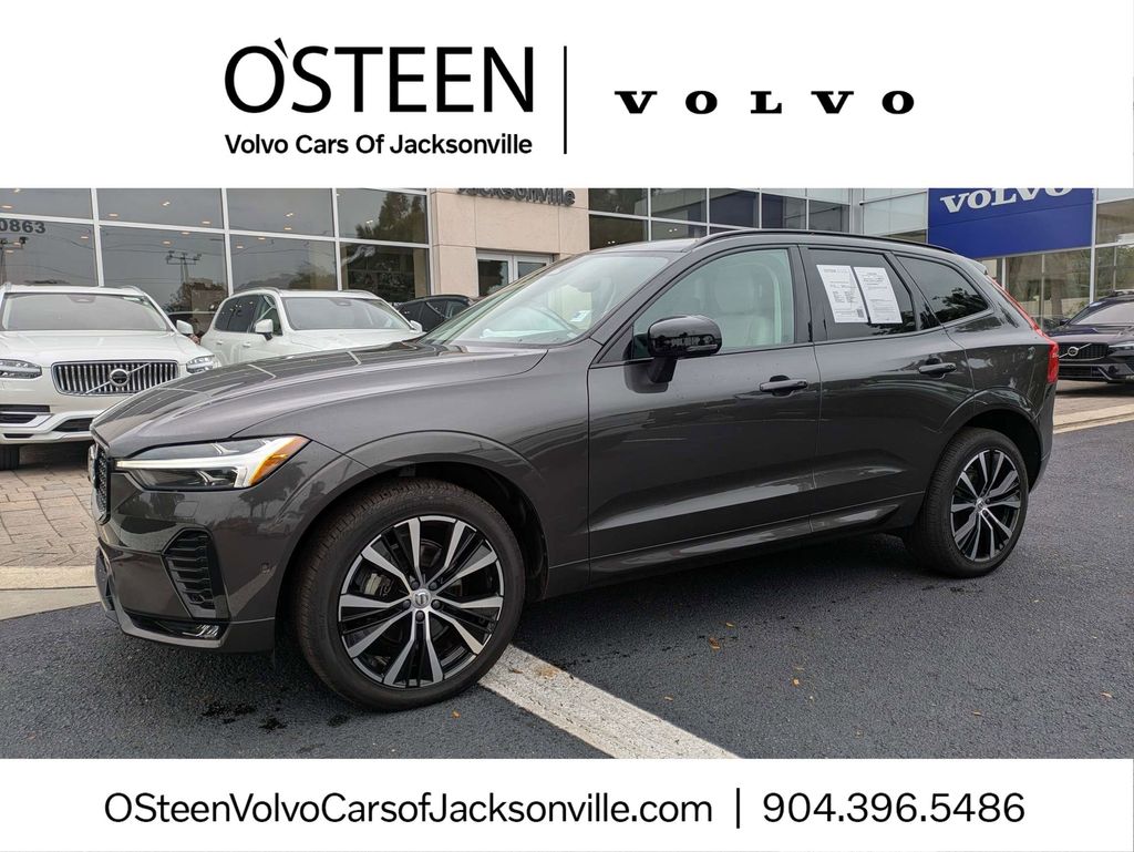 2024 Volvo XC60 B5 Plus Dark Theme AWD's photo