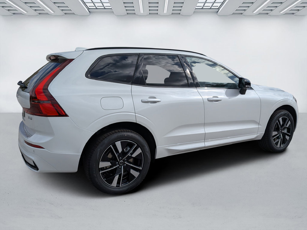 New 2026 Volvo XC60 plug-in hybrid T8 Core SUV