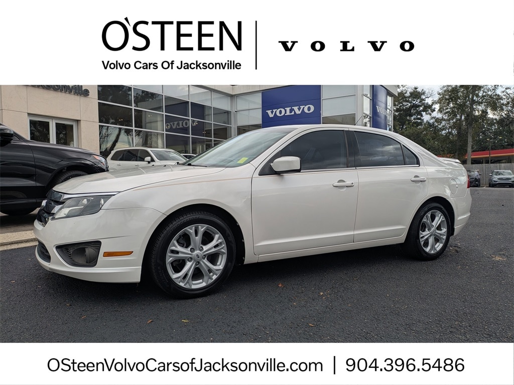 2012 Ford Fusion SE's photo