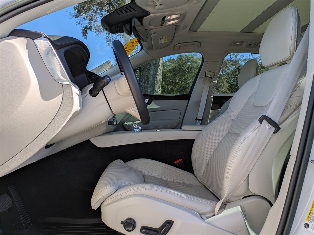 Certified 2023 Volvo XC60 B5 AWD Ultimate Bright SUV