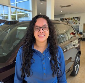 Staff member Sabrina M. from ID_d72811