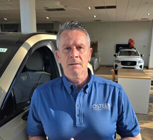 Staff member Ed S. from ID_94cc66