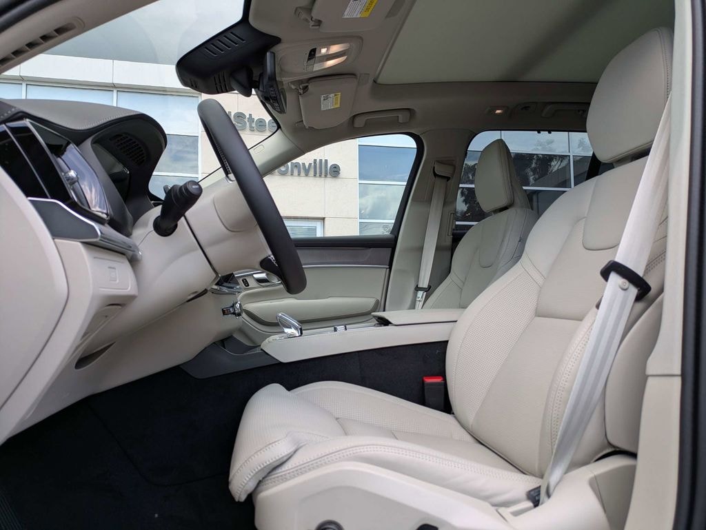 New 2026 Volvo XC90 B6 Ultra Dark Theme 7-Seater SUV