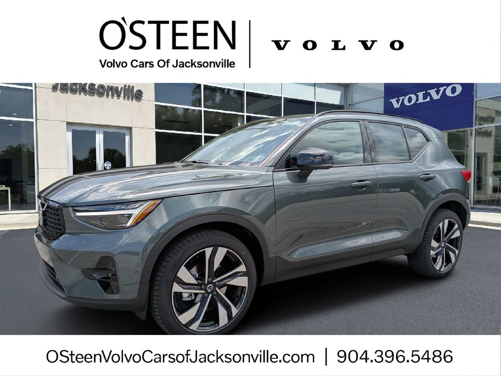 2026 Volvo XC40