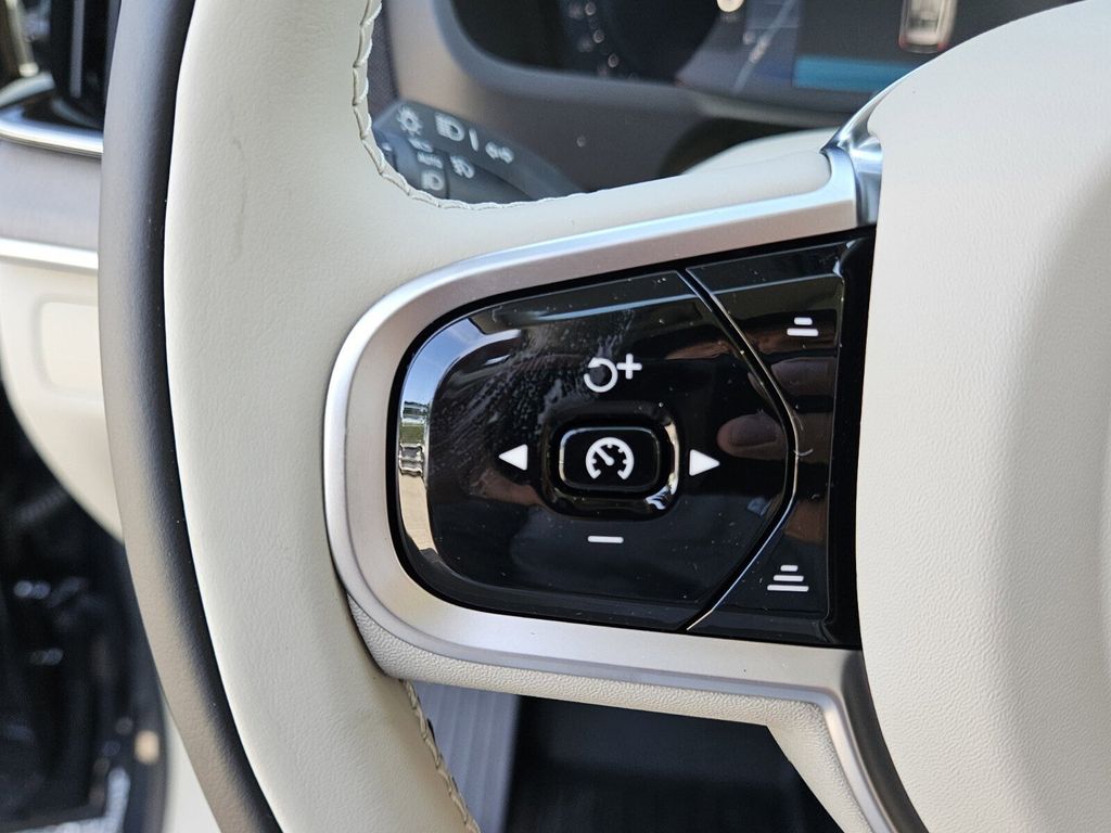2026 Volvo XC90 Ultra - Photo 36