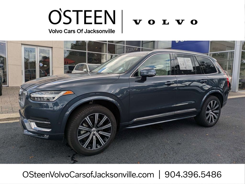 2024 Volvo XC90 B6 Plus 7-Seater Bright theme 4WD's photo