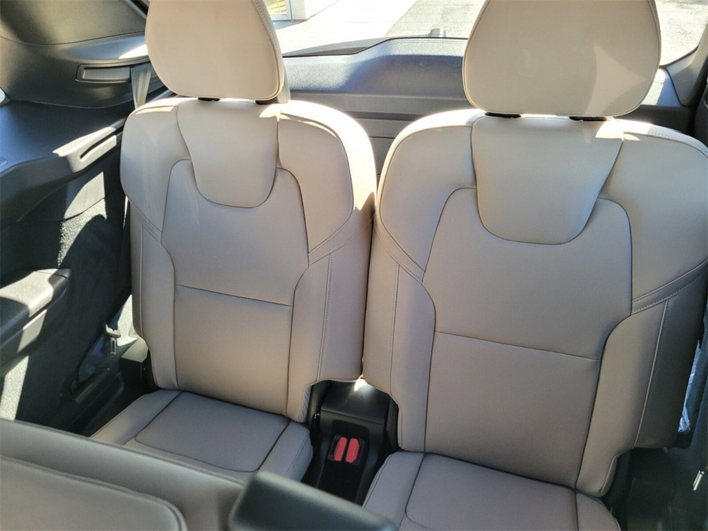 New 2026 Volvo XC90 B6 Plus 7-Seater SUV