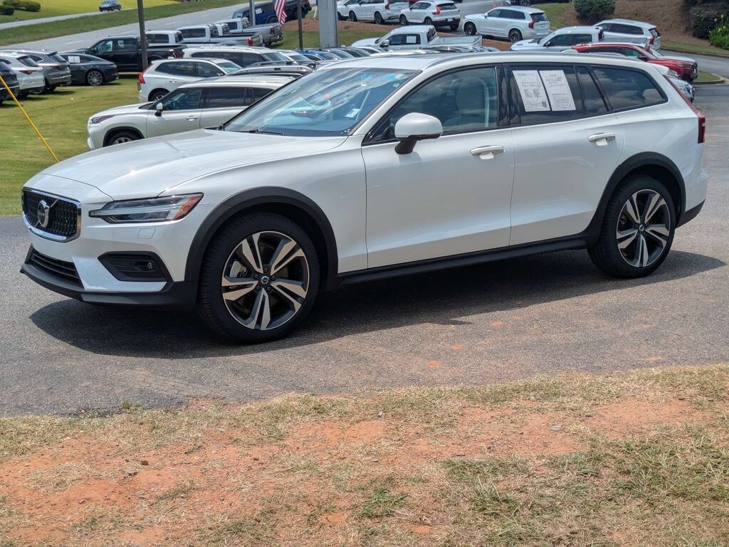 Used 2026 Volvo V60 Cross Country B5 Plus Wagon