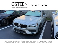 2020 Volvo S60 T6 Momentum Sedan