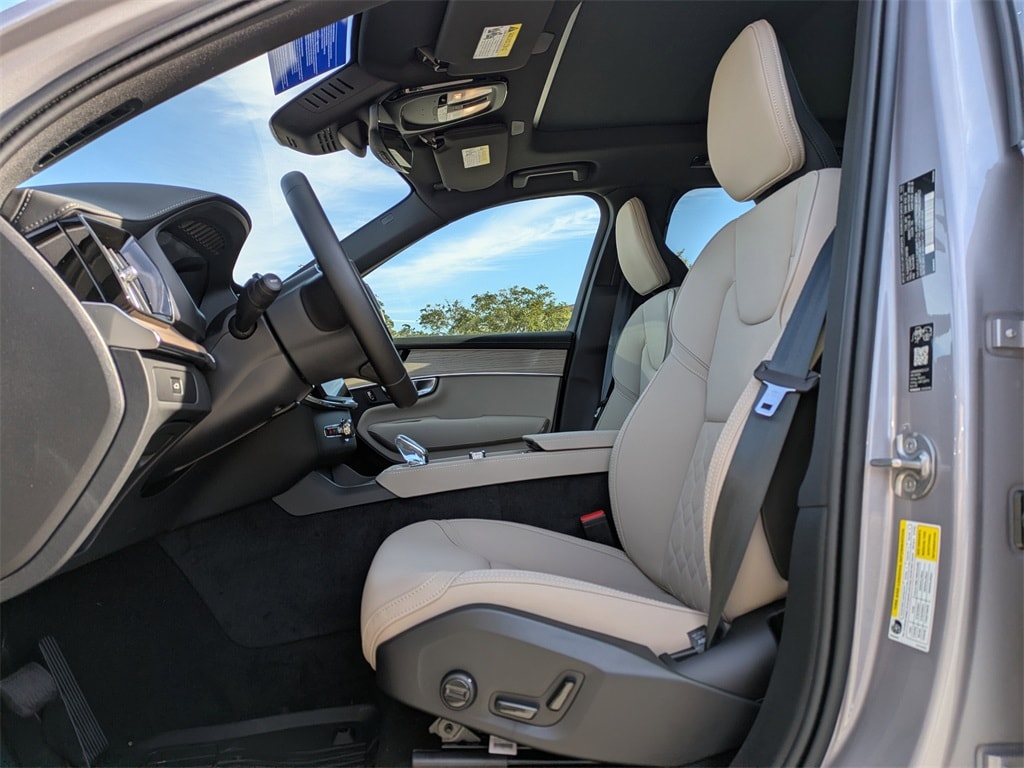 New 2026 Volvo XC90 B6 Plus 7-Seater SUV