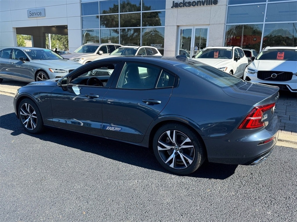 Used 2019 Volvo S60 Hybrid T8 R-Design Sedan