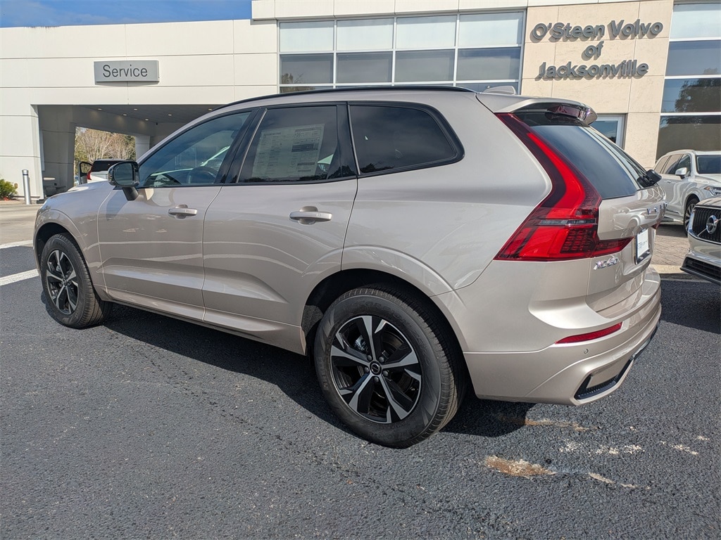 New 2026 Volvo XC60 B5 Core SUV