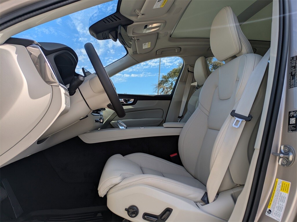 New 2026 Volvo XC60 B5 Ultra SUV