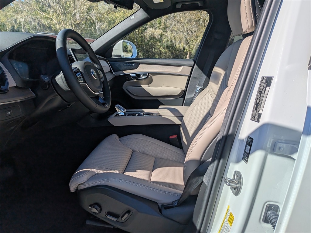 New 2026 Volvo XC90 B6 Ultra 7-Seater SUV