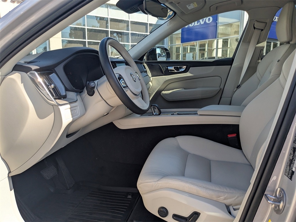 Certified 2023 Volvo XC60 Recharge Plug-In Hybrid Plus Dark SUV